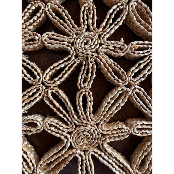 Placemats, thick woven ratan, Daisy, Flower, 3 Dimensional, set of 4 - Picture 12 of 16